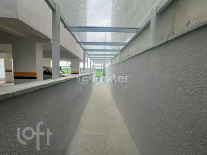 Image 13 - 1011517