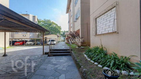Image 34 - 1011518
