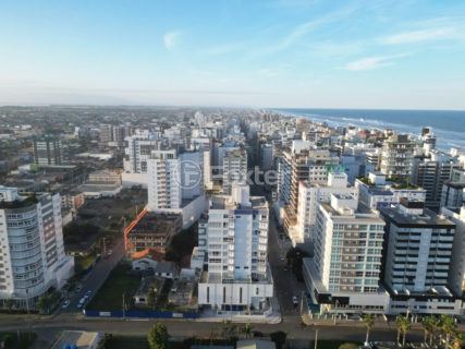 Image 60 - 1011538