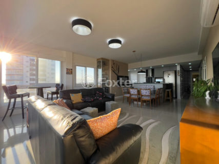 Image 7 - 1011538