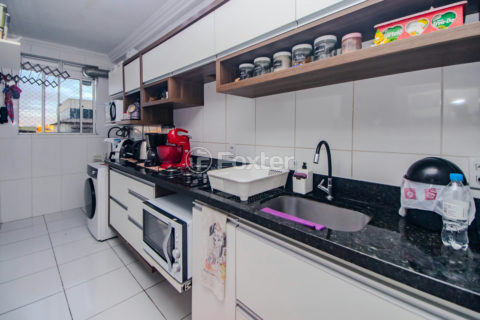 Image 17 - 1011555