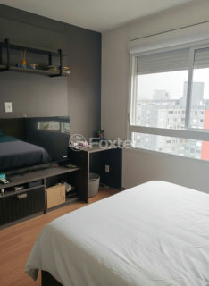 Image 8 - 1011559