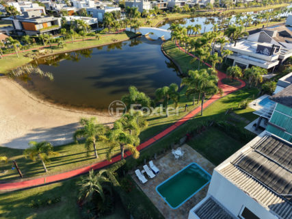 Image 4 - 1011651