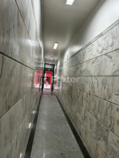 Image 3 - 1011760