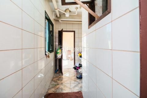 Image 27 - 1011761