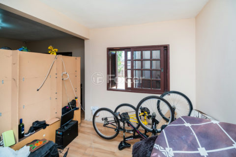Image 3 - 1011761