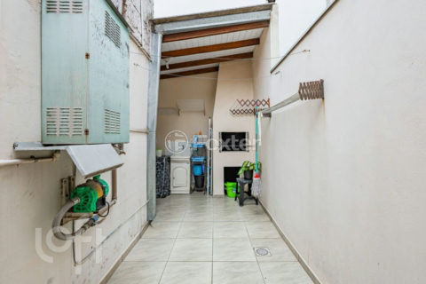 Image 17 - 1011763
