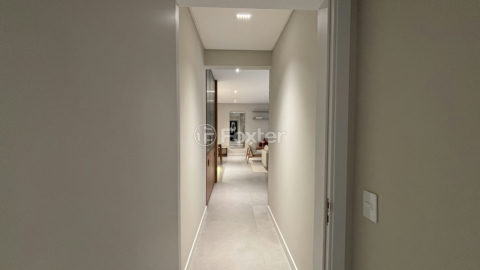 Image 34 - 1011784