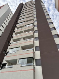 Image 40 - 1011785