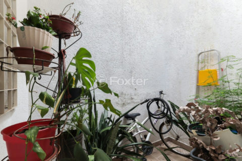 Image 28 - 1011819