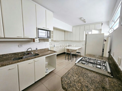 Image 3 - 1011822