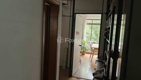 Image 9 - 1011833