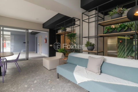 Image 11 - 1011847
