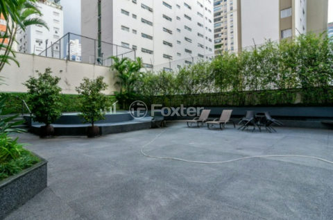 Image 28 - 1011852