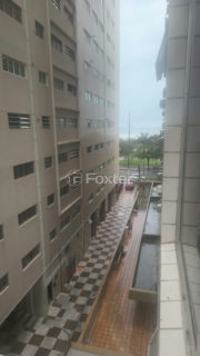 Image 14 - 1011875