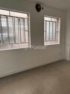 Image 10 - 1011878