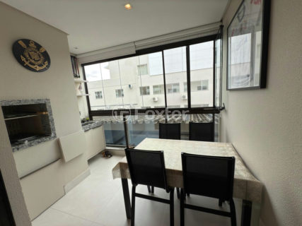 Image 7 - 1011883