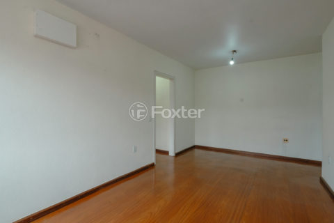 Image 4 - 1011902