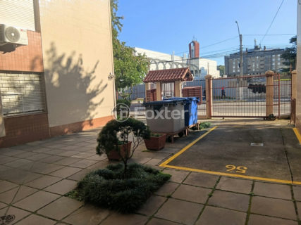 Image 11 - 1011910