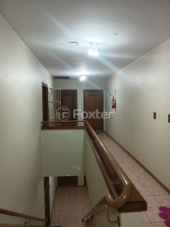 Image 10 - 1011910
