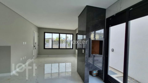 Image 3 - 1011916