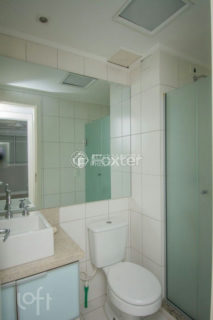 Image 11 - 1011930