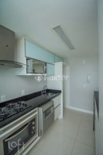 Image 7 - 1011930