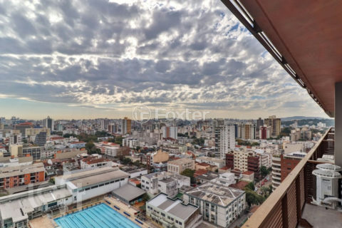 Image 43 - 1011933