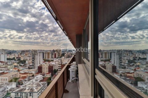 Image 44 - 1011933