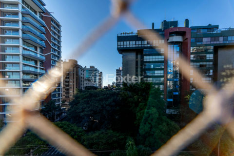 Image 4 - 1011934