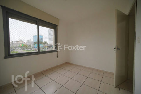 Image 14 - 1011960