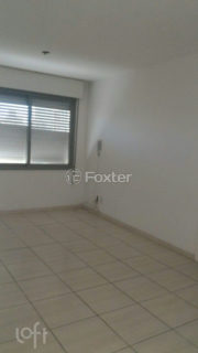 Image 2 - 1011960