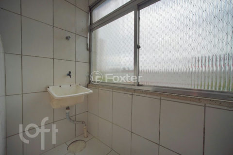 Image 8 - 1011960