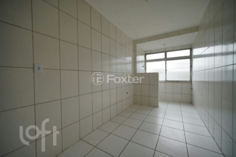 Image 7 - 1011960