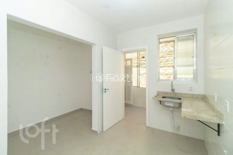 Image 7 - 1011985