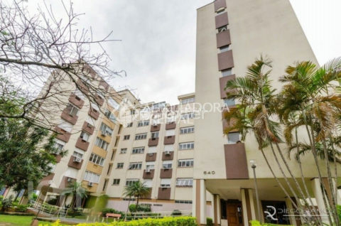 Image 4 - 1011988