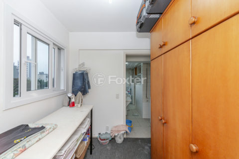 Image 33 - 1012062