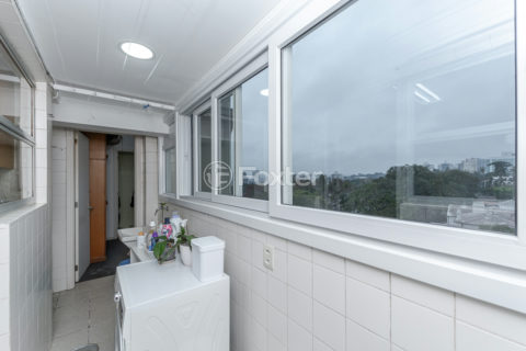 Image 35 - 1012062