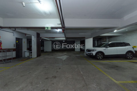 Image 42 - 1012062