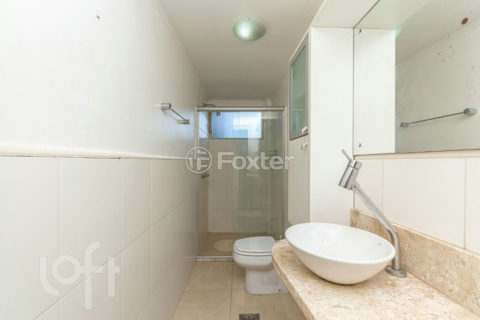 Image 12 - 1012074