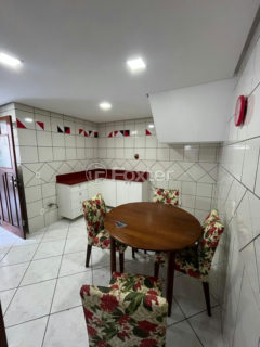 Image 33 - 1012152