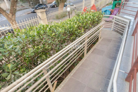 Image 65 - 1012200