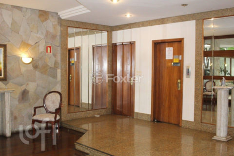 Image 47 - 1012214