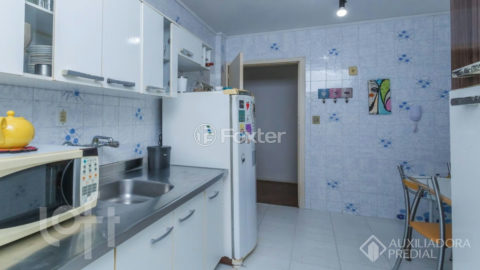 Image 8 - 1012244