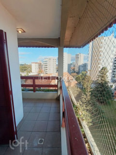 Image 36 - 1012301