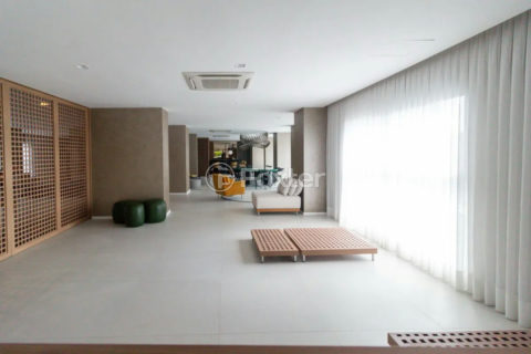 Image 18 - 1012333