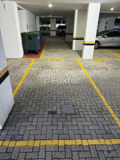 Image 24 - 1012433