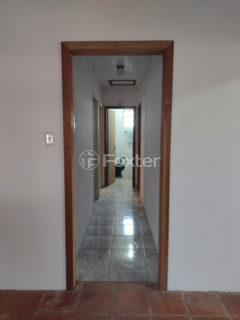 Image 8 - 1012447