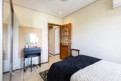 Image 4 - 1012454