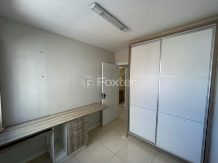 Image 7 - 1012477